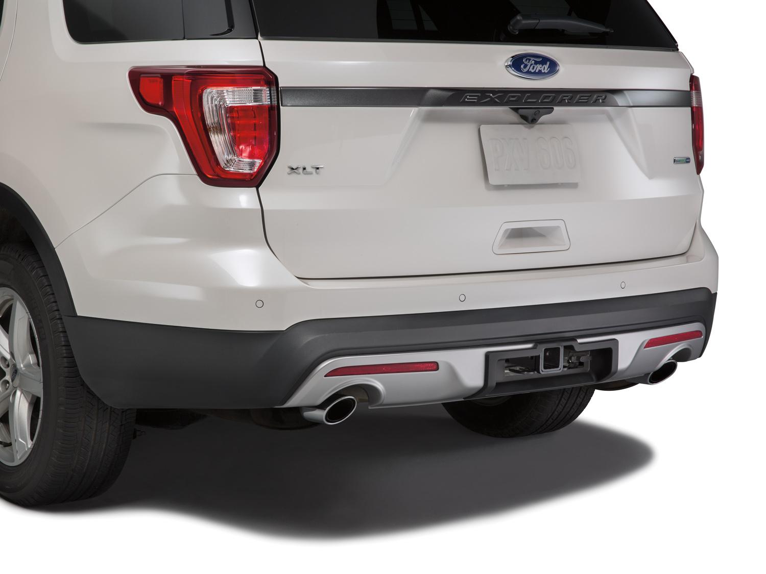 Image for Trailer Hitch from AccessoriesCanada
