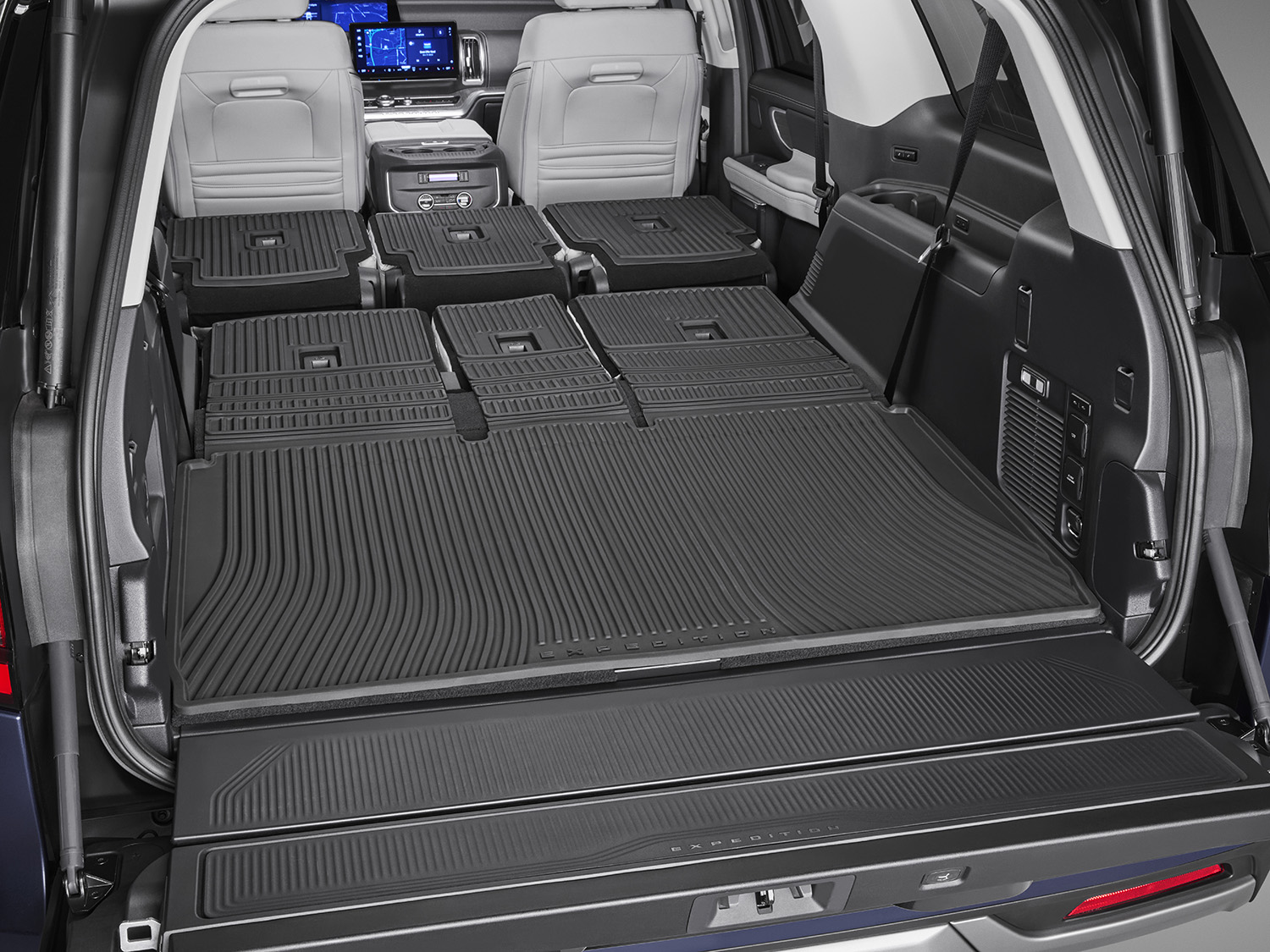 Image pour Protecteur d’aire de chargement repliable avec banquettes à la deuxième rangée à partir de AccessoriesCanada