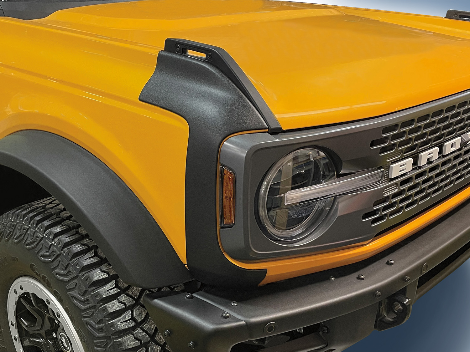 Image for Exterior Trim Trail Armor - Front Corners from AccessoriesCanada