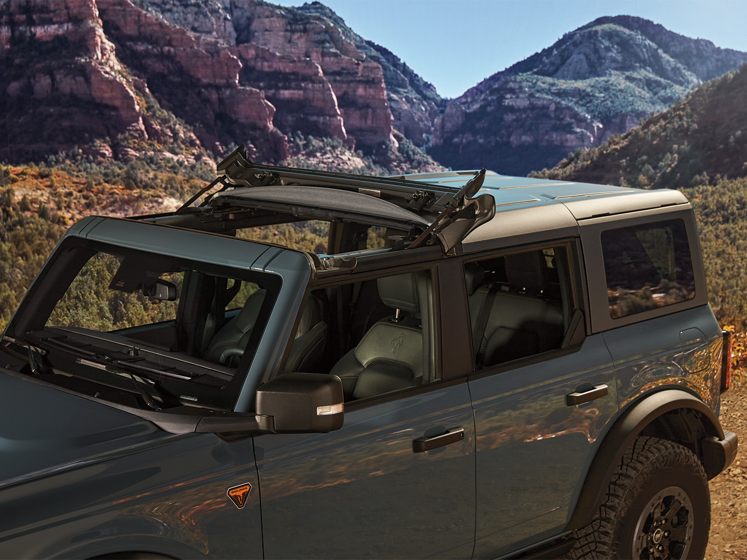 Image for Retractable Top - Soft, Vinyl, for Hardtop, 4 door (Sunrider) from AccessoriesCanada