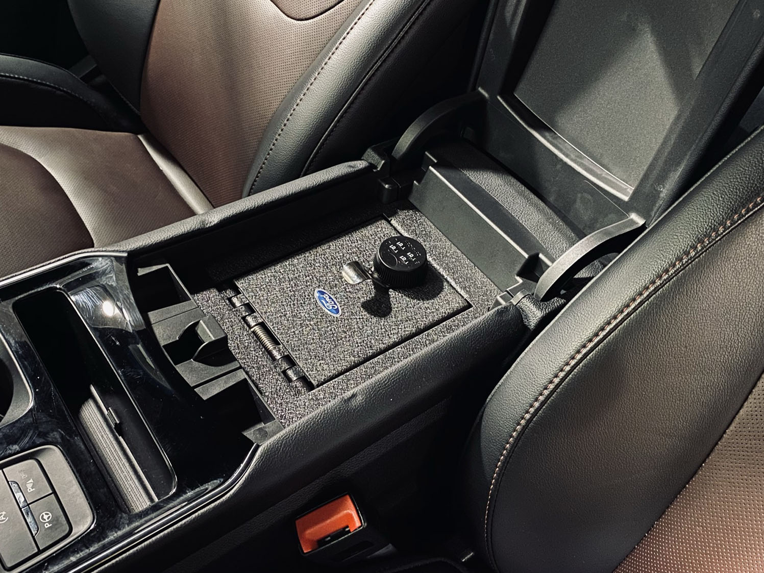 Image pour Coffre-fort pour véhicule de Console Vault à partir de AccessoriesCanada