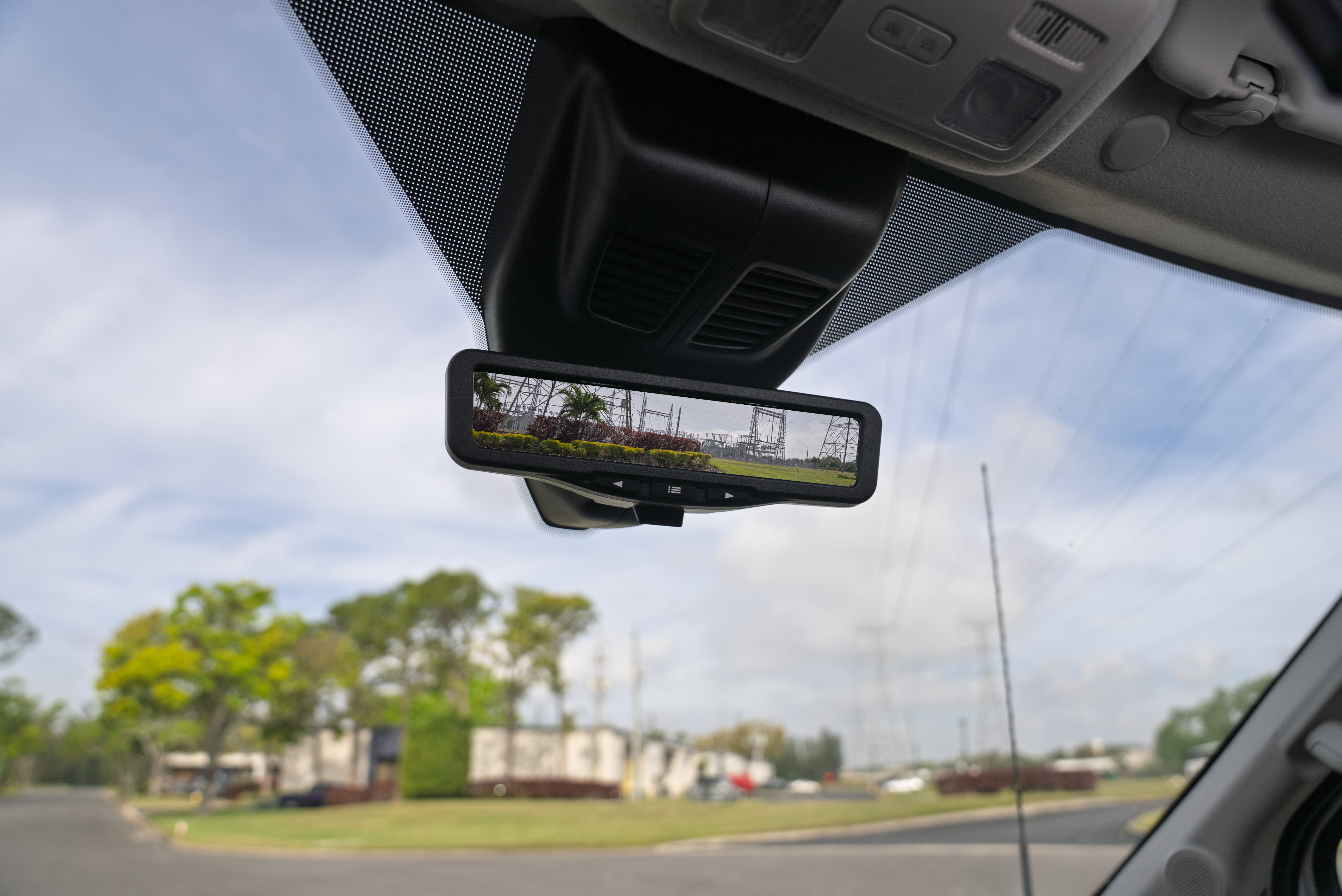 Digital Rearview Mirror by Stinger | Accessories | Ford.com