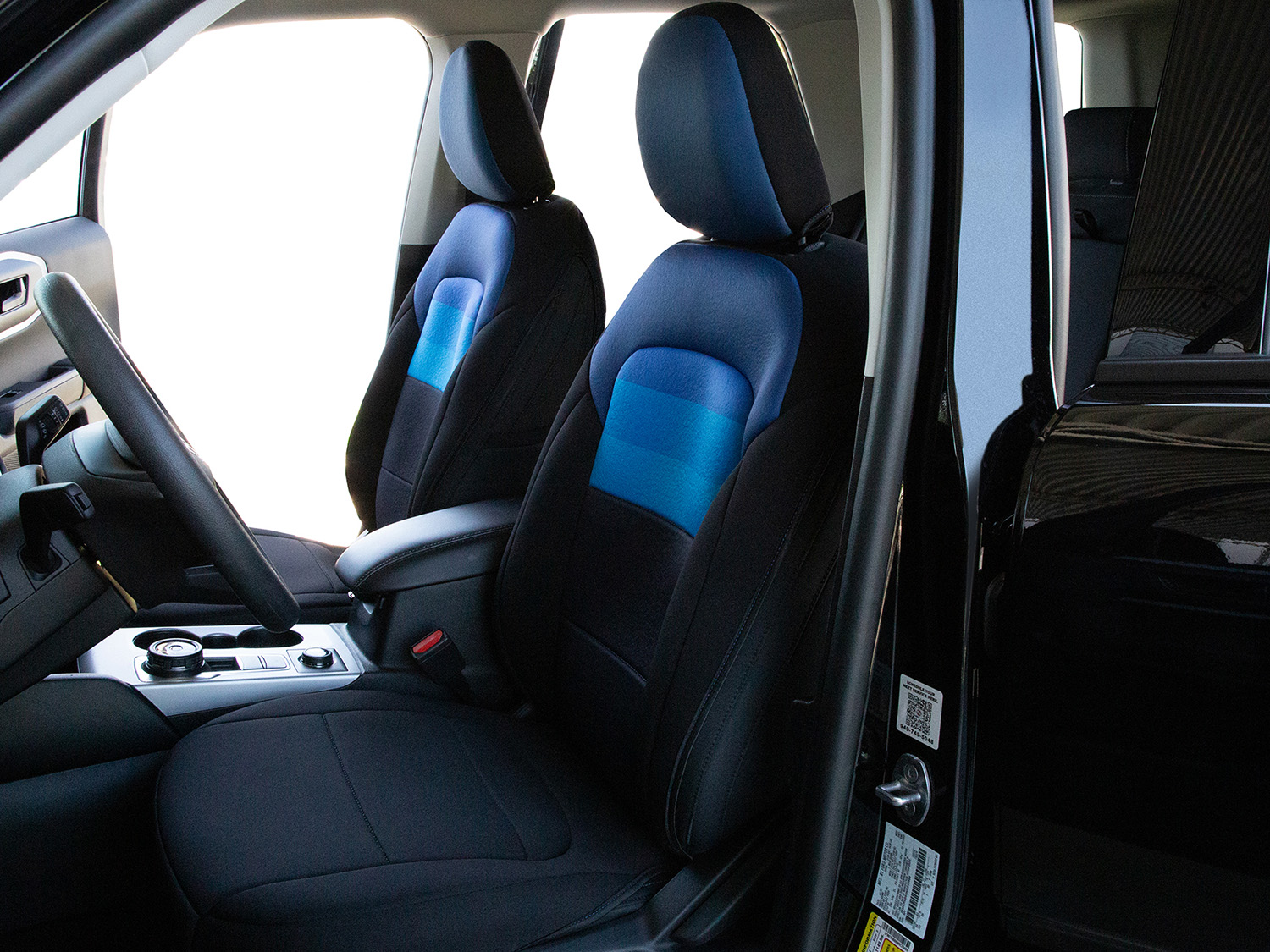 Image pour Garniture de sièges avant en néoprène Neosupreme de marque Coverking pour Bronco Sport, bleu à partir de AccessoriesCanada