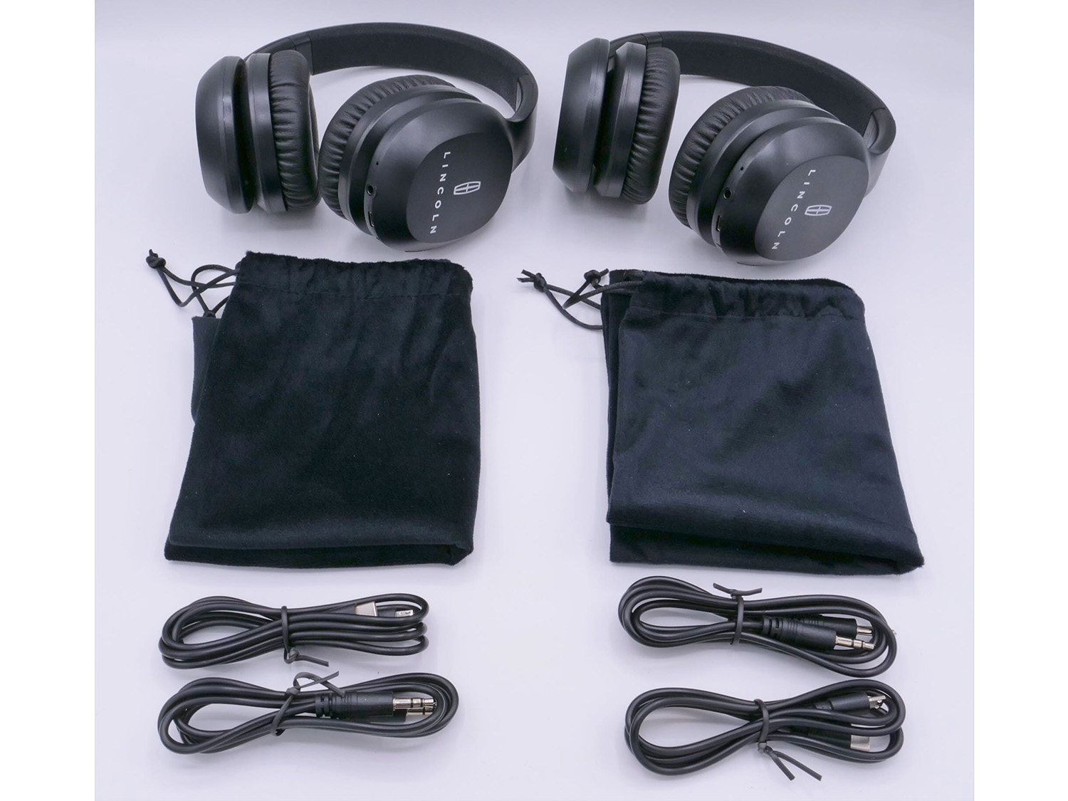 Navigator 2025-2026 Bluetooth Headphones for EVOLVE Rear Seat